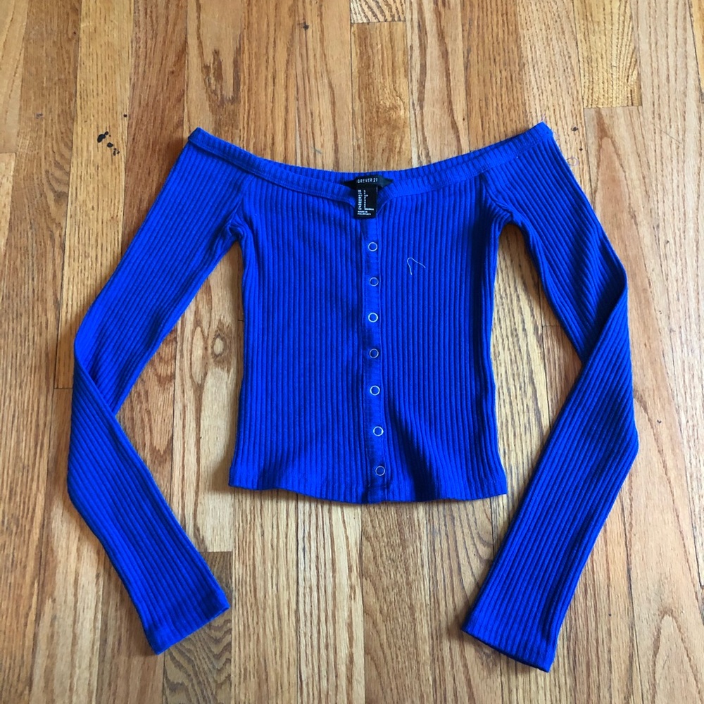 Long sleeve crop top